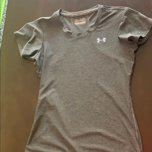 UA (M) fitted workout shirt